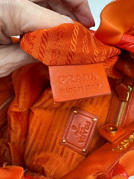 Prada Rare Arancio Orange Tessuto Ruffle Tote Bag BN1728 Vernice Patent Leather - Picture 8 of 14